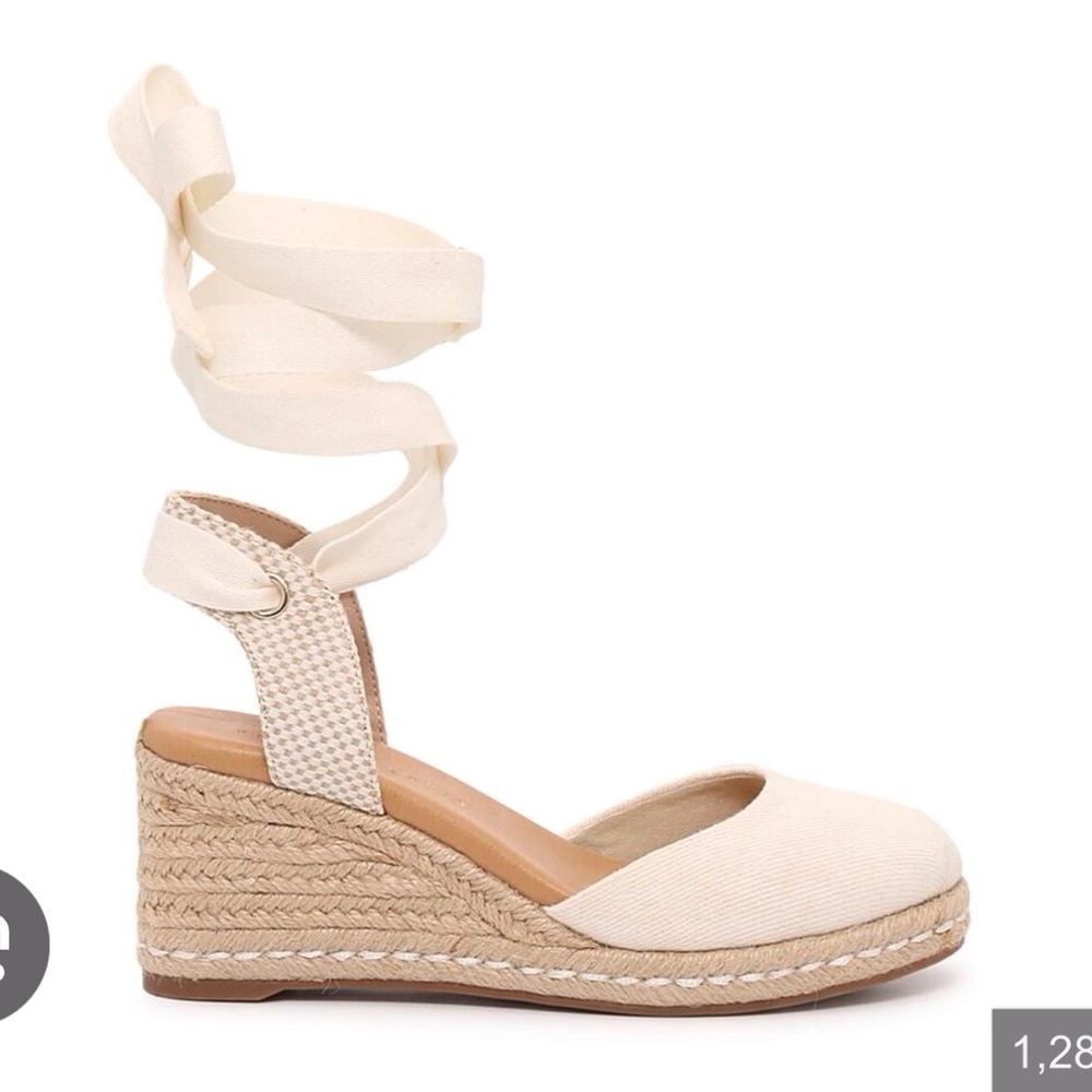 Kelly and Katie Hannah close toe espadrilles